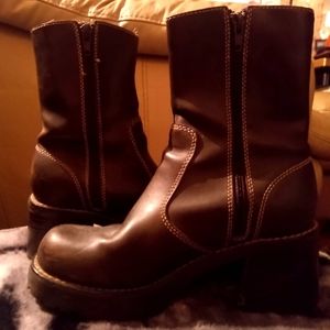 Sketchers sz 7 Ladies Boots